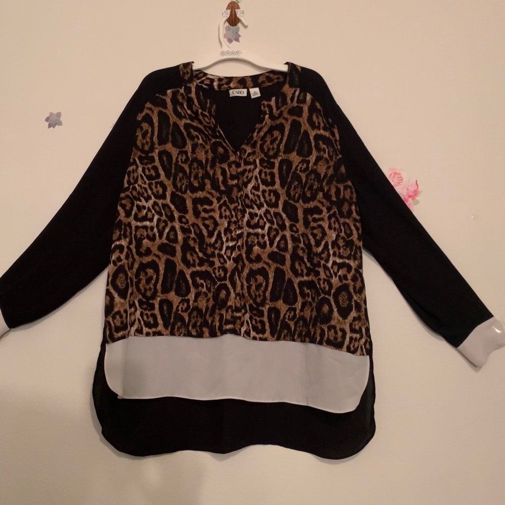 Leopard print black top